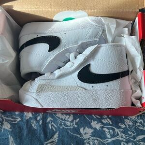 NEW Baby Nike Blazer Mids👶
